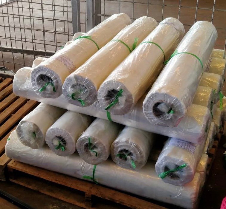 ม้วนพลาสติกปูพื้นสำหรับงานก่อสร้าง