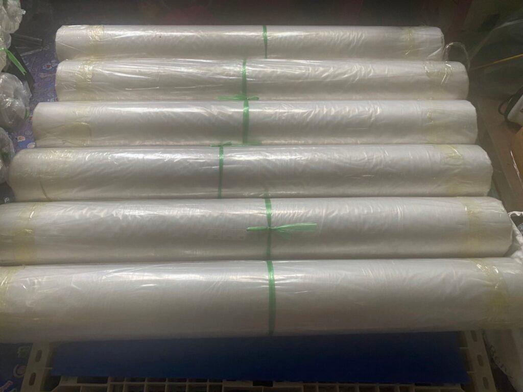 ม้วนพลาสติก LDPE สำหรับปูพื้น