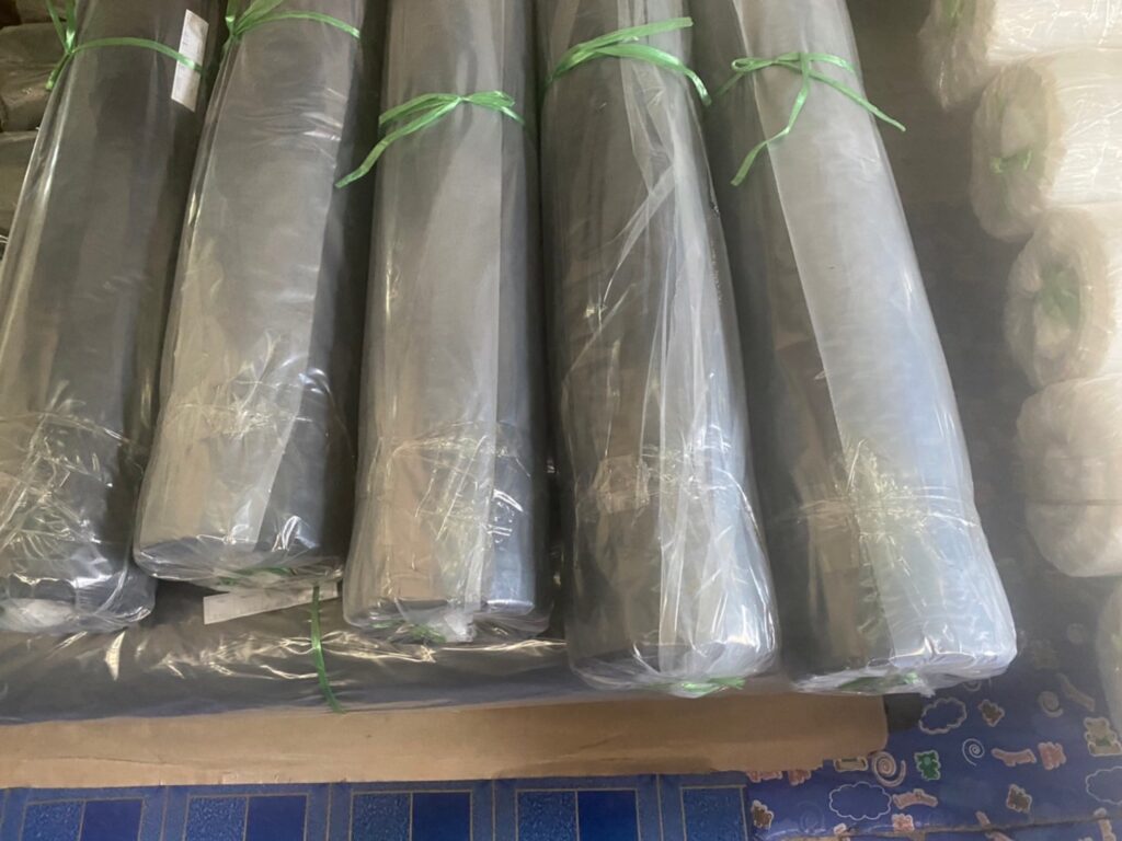 ม้วนพลาสติก LDPE สำหรับปูพื้น