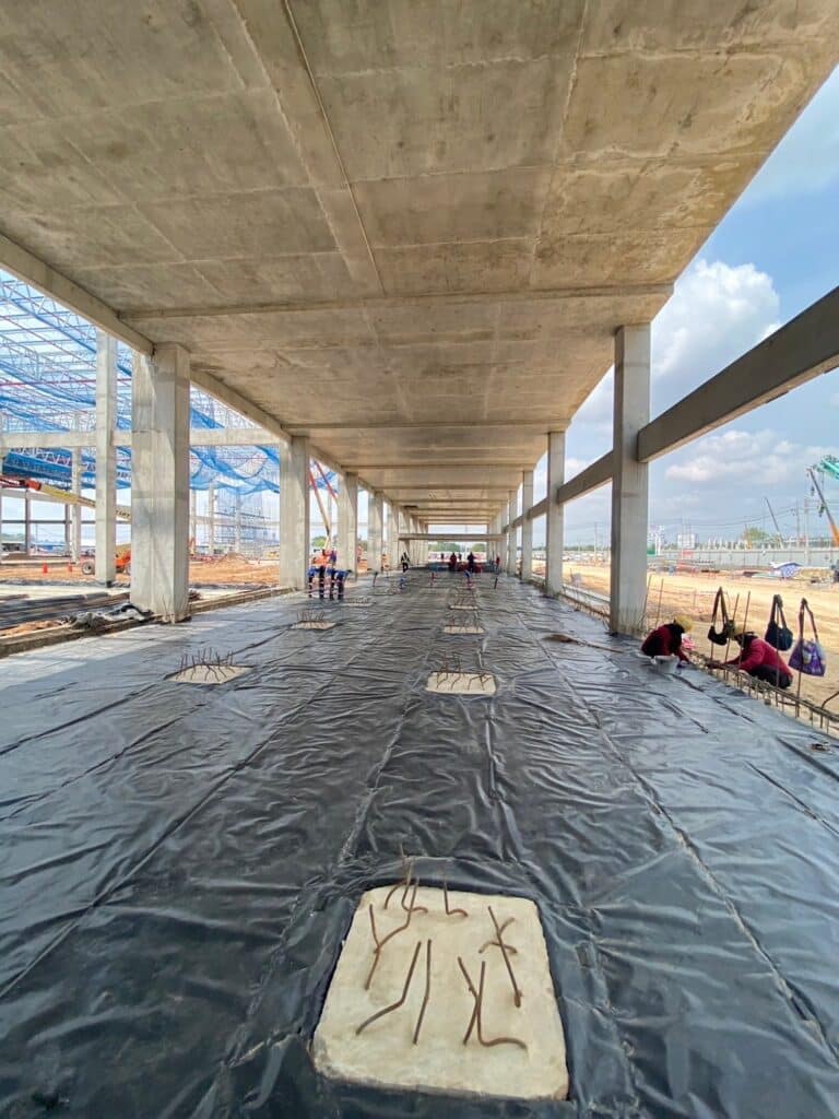 พลาสติกปูพื้นสีดำ