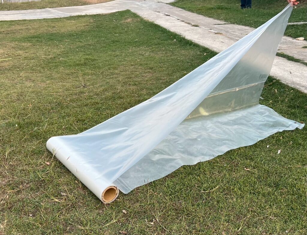 พลาสติกปูสนามหญ้า: การใช้งานและข้อดีเชิงเทคนิค